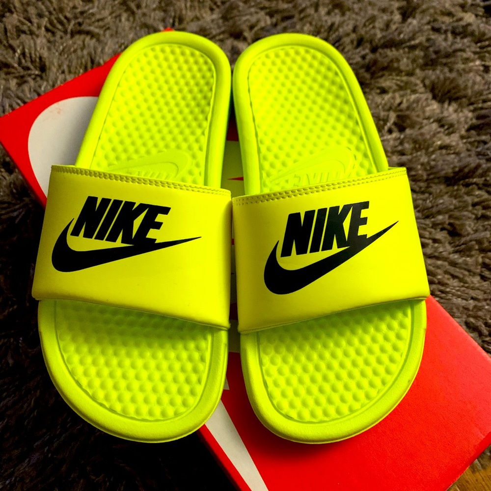 Nike Flip Flops